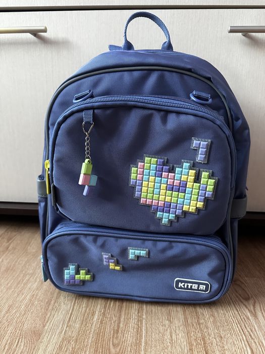 Продам шкільні рюкзаки