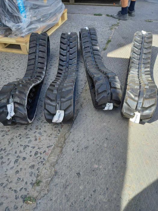 ポムを Гумова гусениця 400х72,5х72W Hitachi EX 40 Takeuchi TB55