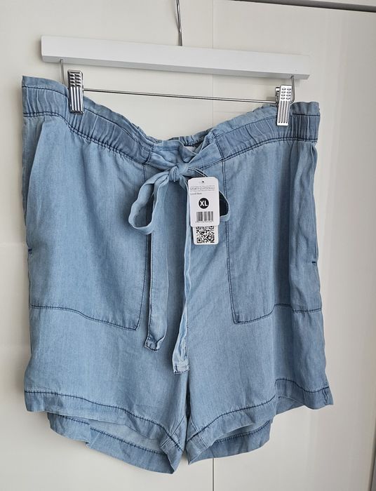 03 WYPRZEDAŻ Tom & Rose Krótkie spodenki damskie r.XL Szorty