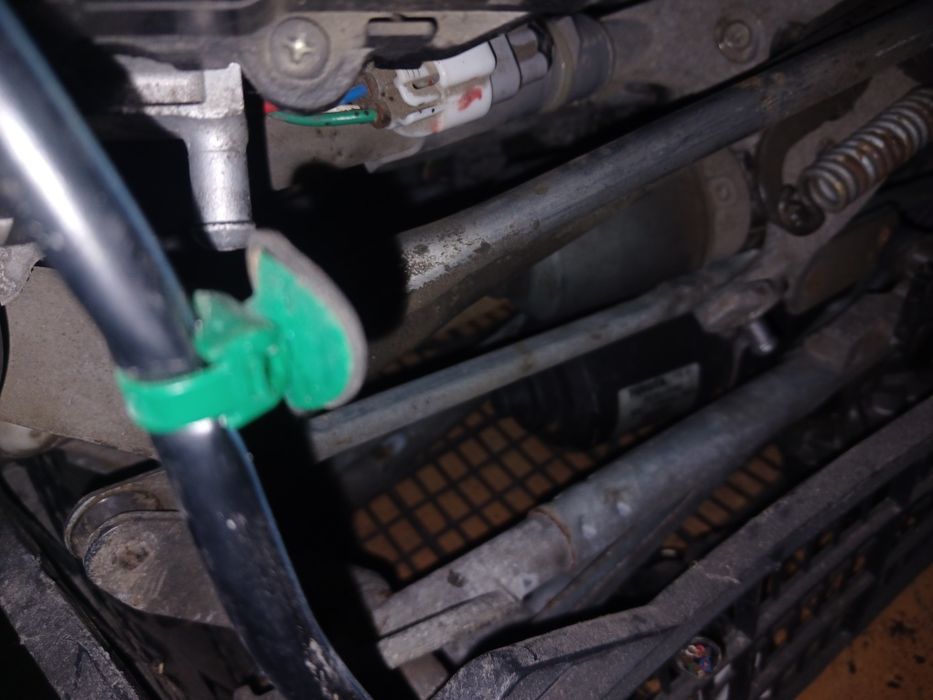 tovota avensls t25 Трапеція дворника тойота авенсіс т 25.з 03-08