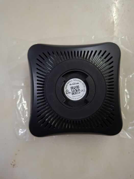 Comando Universal Inteligente IR/RF BroadLink RM4 Pro - Novo
