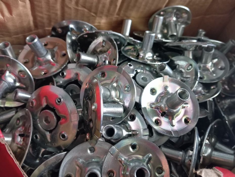 Hilti kołnierze mocujące