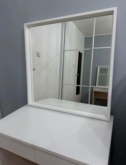 Toaletka IKEA + lustro IKEA