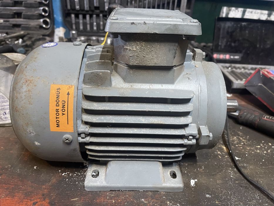 Електродвигун 1,1 кВт 3000 об/хв