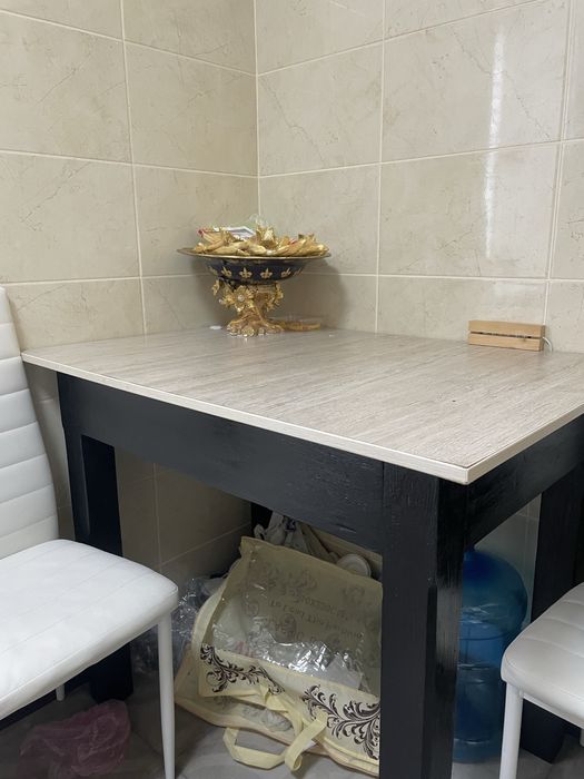 Стіл кухонний деревʼяний