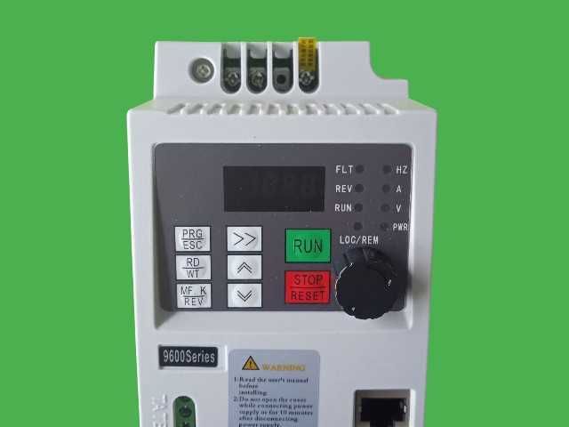 Перетворювач напруги 2.2 кВт 220-220 V