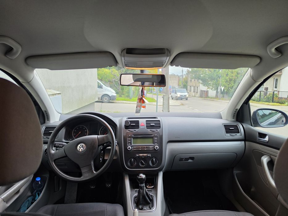 Volkswagen Golf 5 1.6