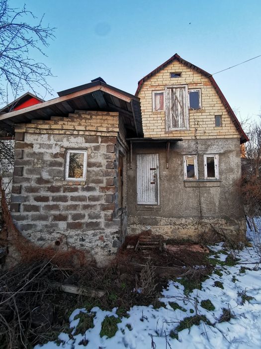 участок, закрытый городок, заезд с Туполева, Мрии 5, метро Нивки, парк