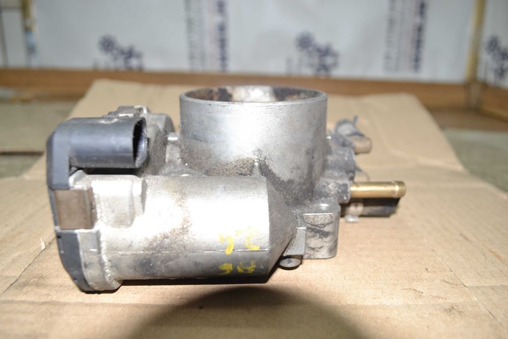 Дросельна заслонка Audi A4, Skoda SuperB, VW Passat B5 2.4B 078133062B