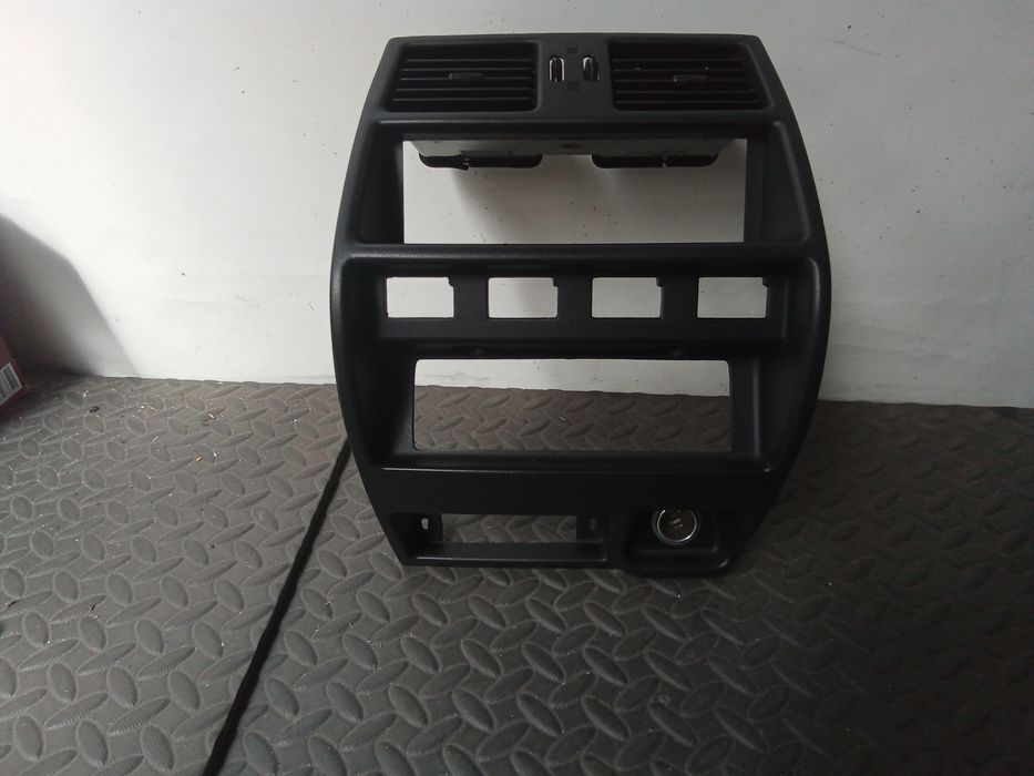 Consola Nissan Terrano 2