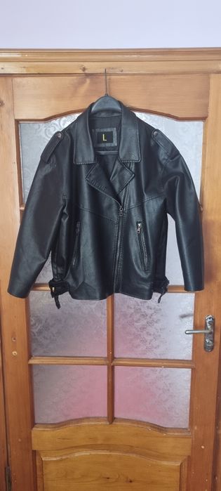 Куртка кожаная женская