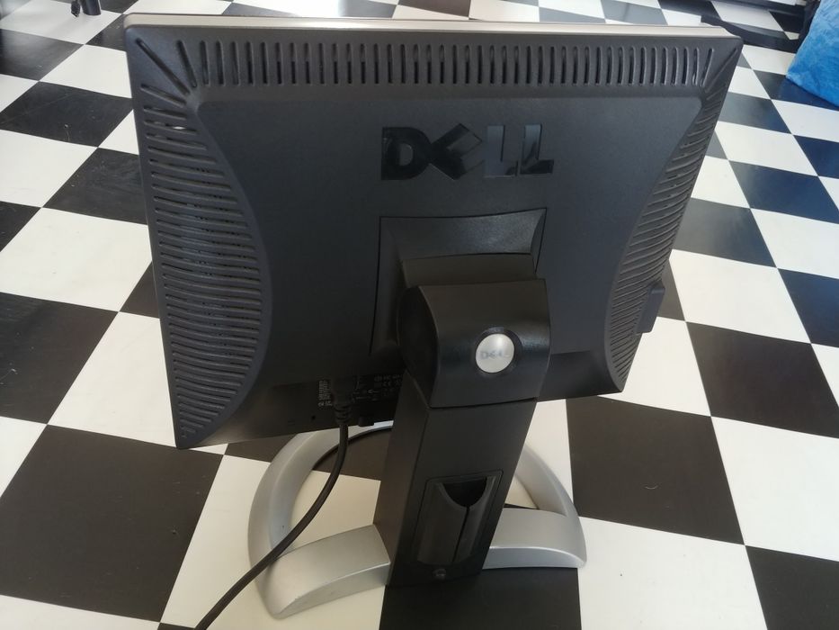 Monitor Dell 19 cali