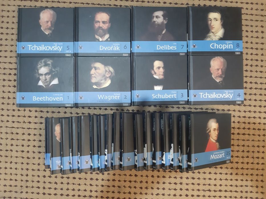 Coleção completa ROYAL PHILARMONIC    25 cds com livro .