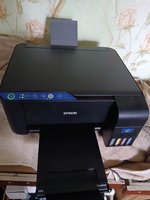Продам кольоровий принтер епсон 3151