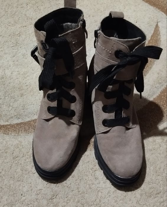 Жіночі черевики !