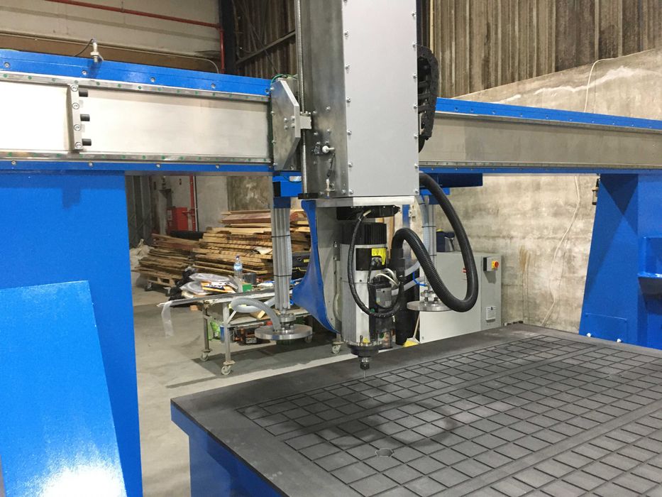 CNC fresadora 5000x2000 5eixos nova Troca automática ferramentas