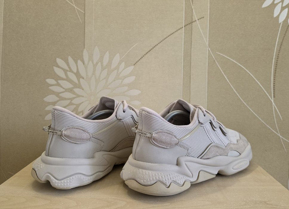 Чоловічі кросівки Adidas Ozweego оригінал розмір 45