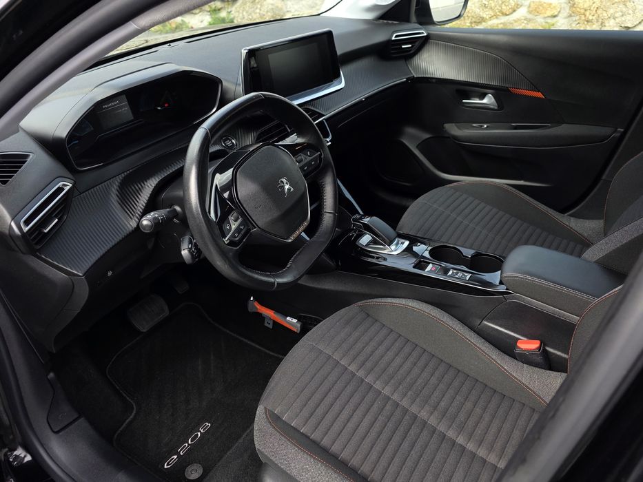 Peugeot e-208 50kw