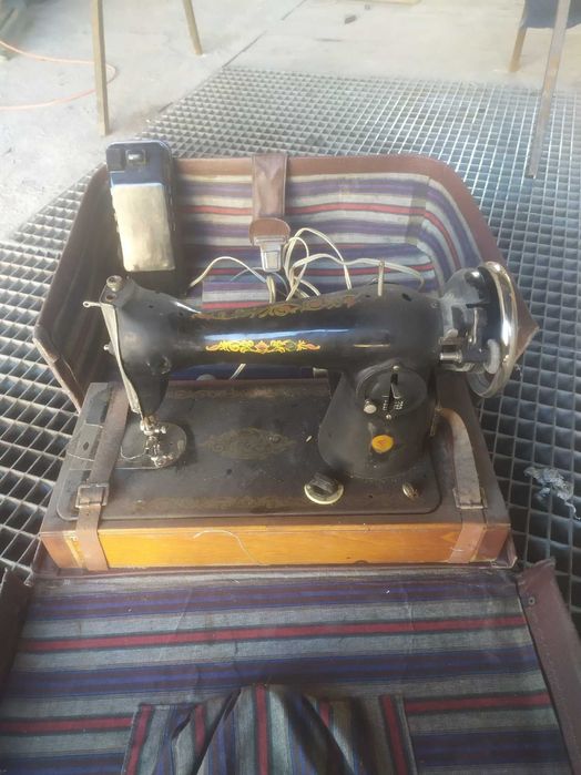 Maszyna do szycia 1960 Antyk PRL