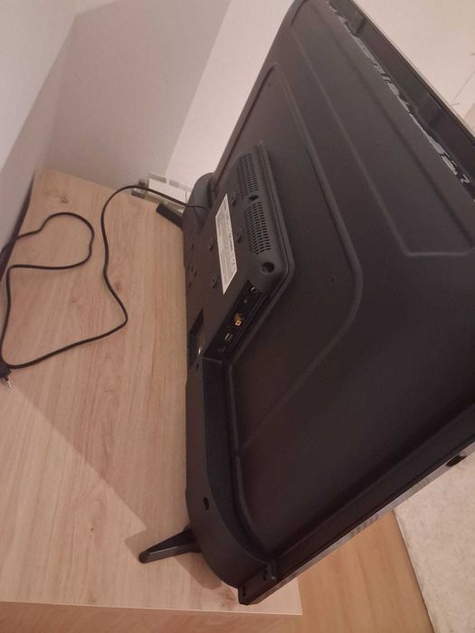 TV Electronia 32" HD Ready – Excelente Estado – Comando Original