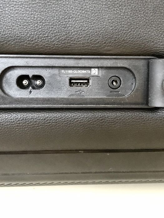 JBL PartyBox - On-The-Go, хороший стан