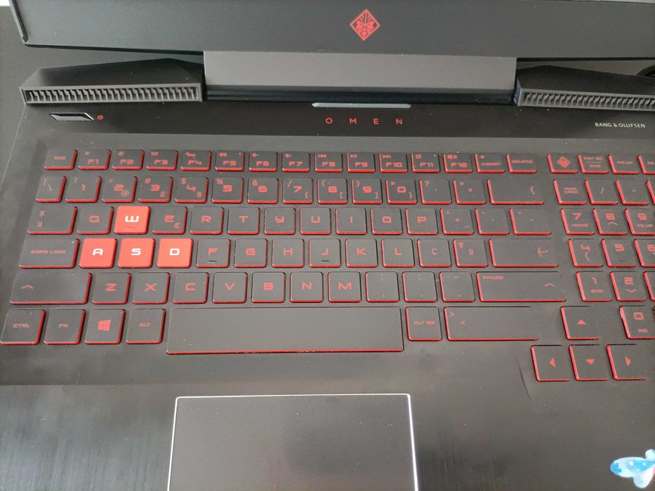 Portátil Gamer Intel i7-7700HQ  16gb - NVIDIA GTX 1050 4gb DDR5