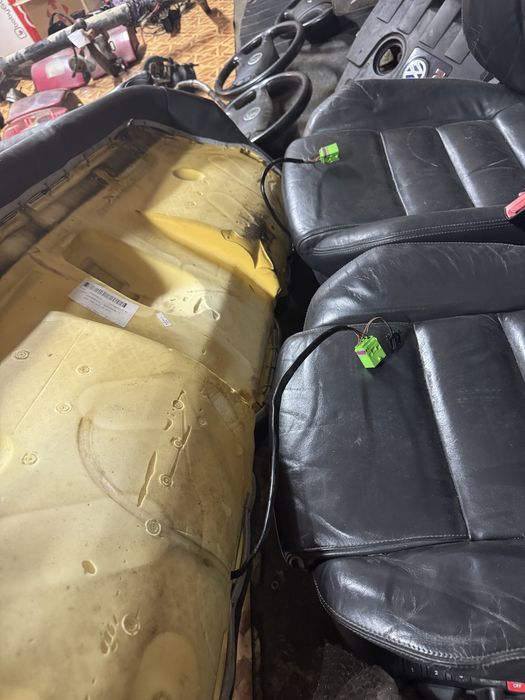 Сидения шкода ауди суперб 1 сидения пассат б5 сидіння салон шкіра кожа