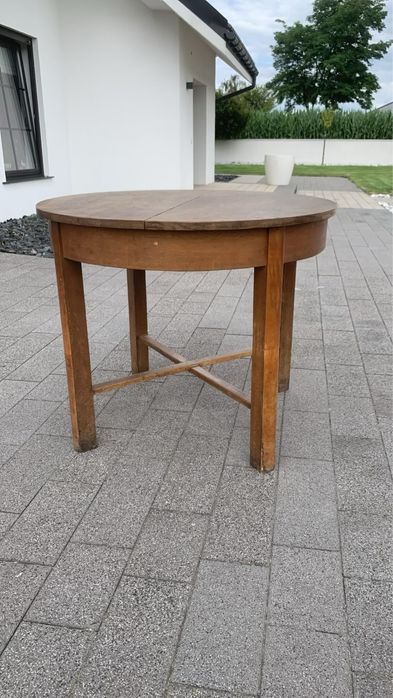 Elegancki komplet drewnianych mebli gabinetowych