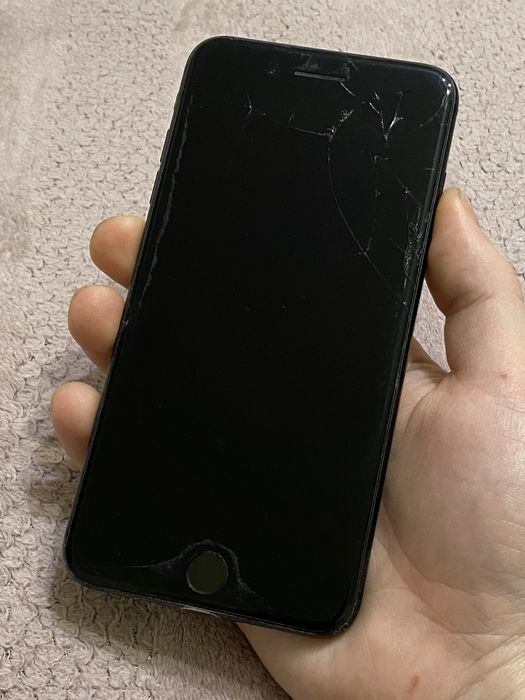 Телефон Apple Iphone 7 Plus icloud