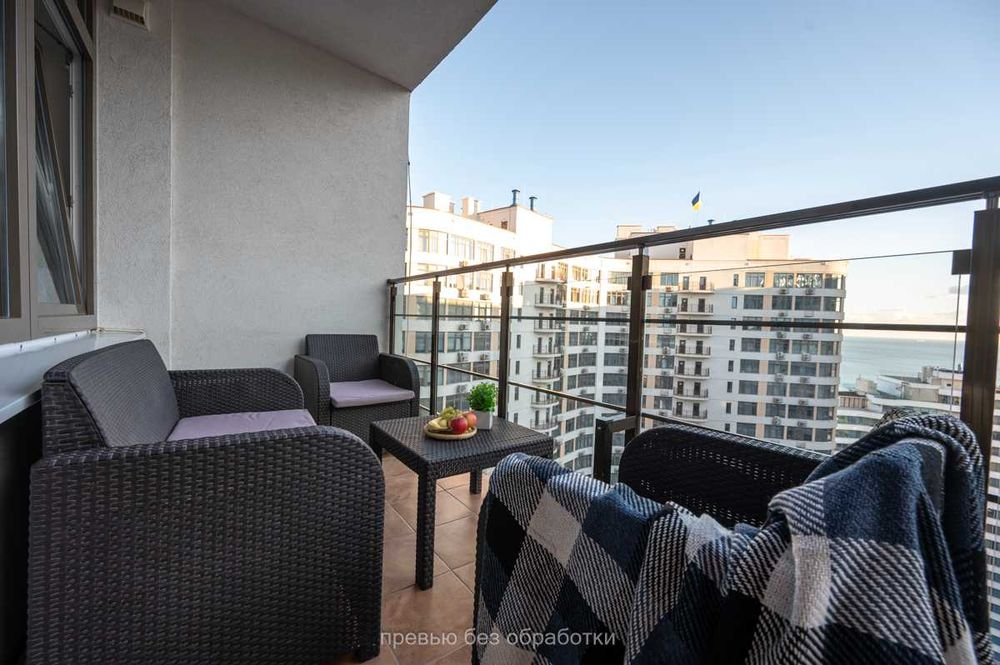 Светлая квартира в Аркадия 32 жемчужина