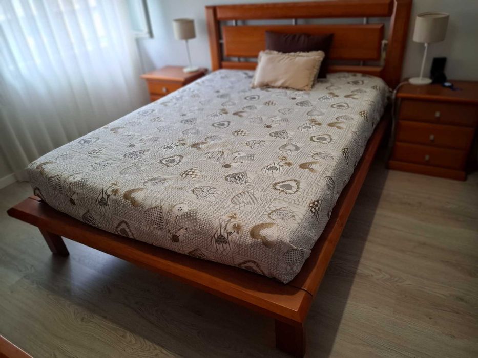 Mobília de quarto de casal usada