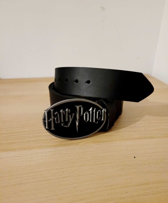 Czarny skórzany pasek ręcznie robiony z klamrą Harry Potter