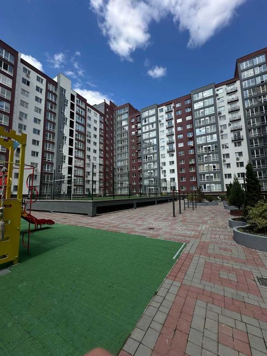 квартира в центрі збудована двокімнатна сирець ЖР Княгинин 2к продаж