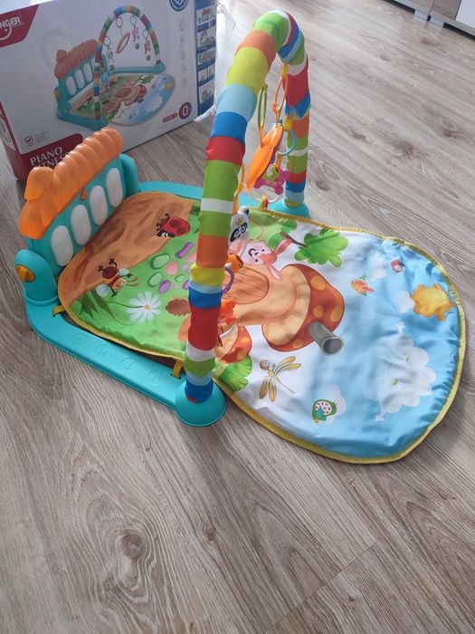 Mata edukacyjna z pianinkiem dla dzieci dziecka