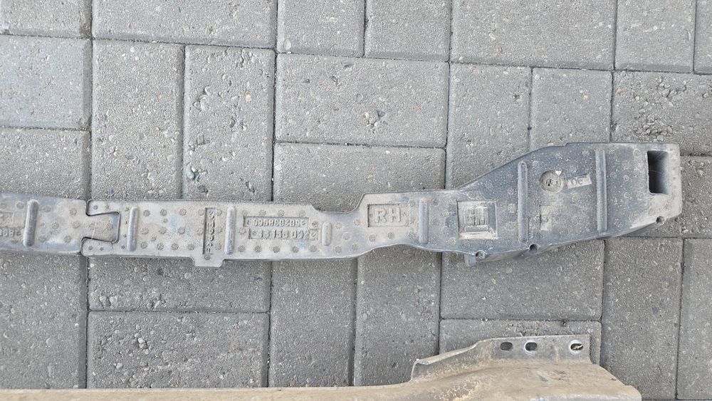 Belka zderzaka tył Opel Astra H kombi