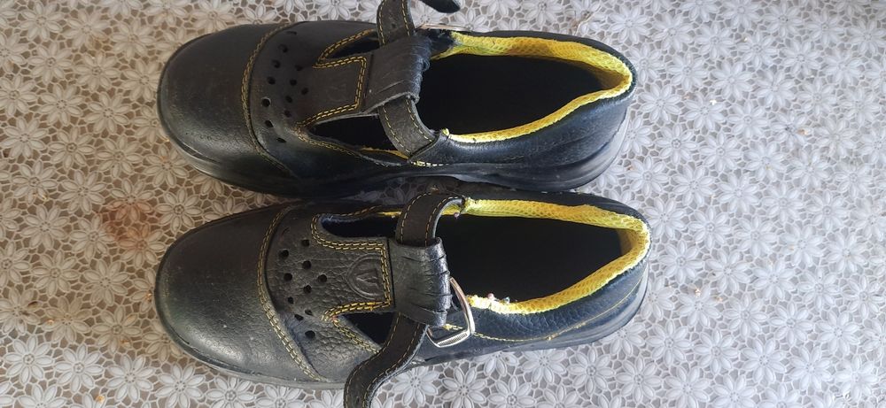 Рабочие ботинки, сандалии, красовки!.