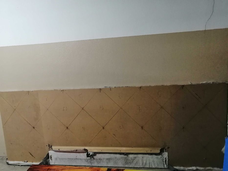 Cabeceira de cama em madeira para estofar