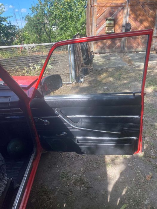 Продам ваз 2103 стан ідеальний сів поїхав  .