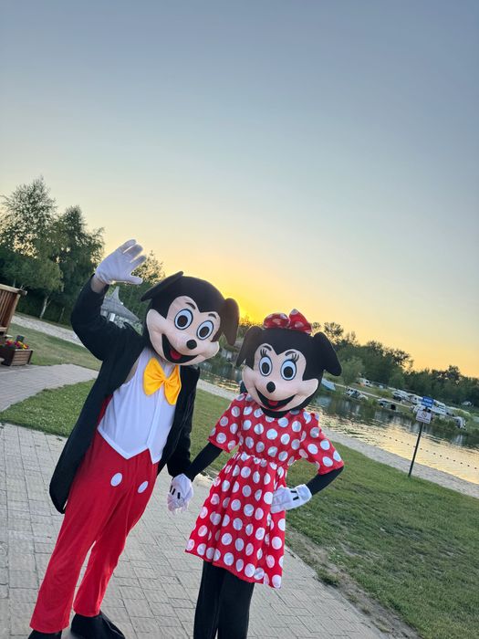 Domki nad jeziorem* Prywatna plaża * Pole namiotowe* Camping*