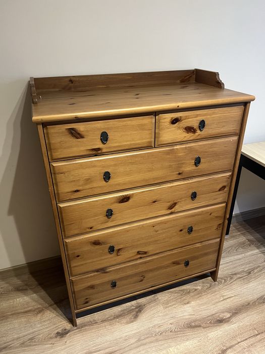 Drewniana komoda IKEA Leksvik