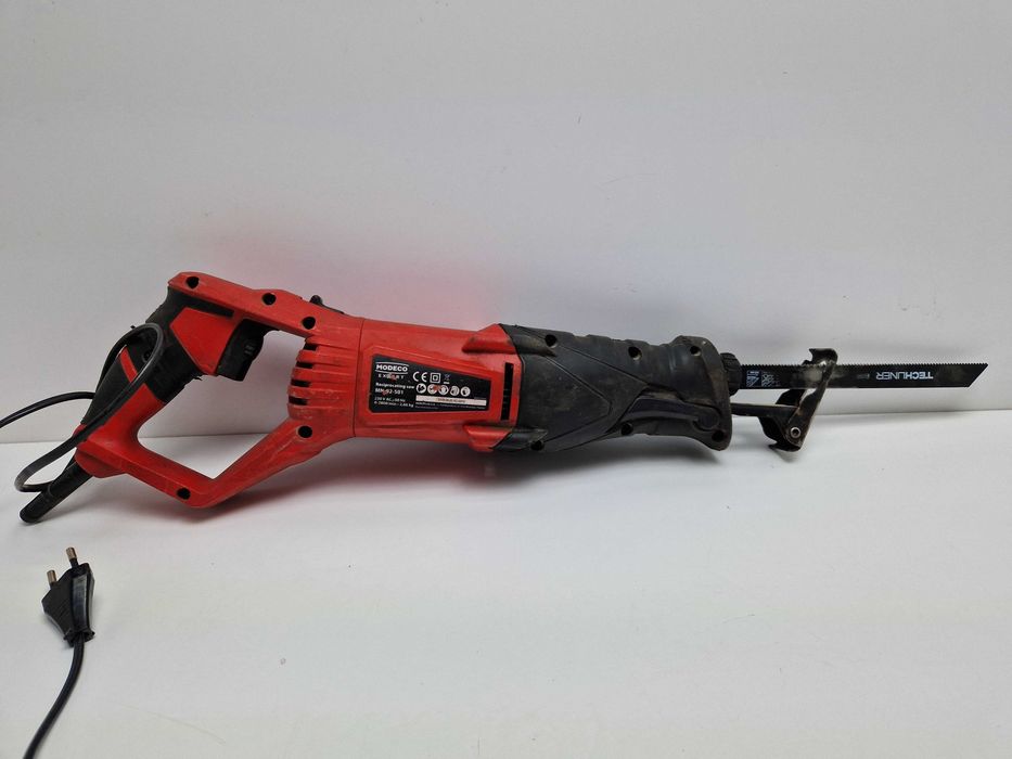 Piła szablasta elektryczna Modeco MN-92.501 800W