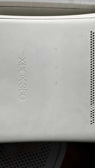 Xbox 360 + Kinect + аксесуари + ігри