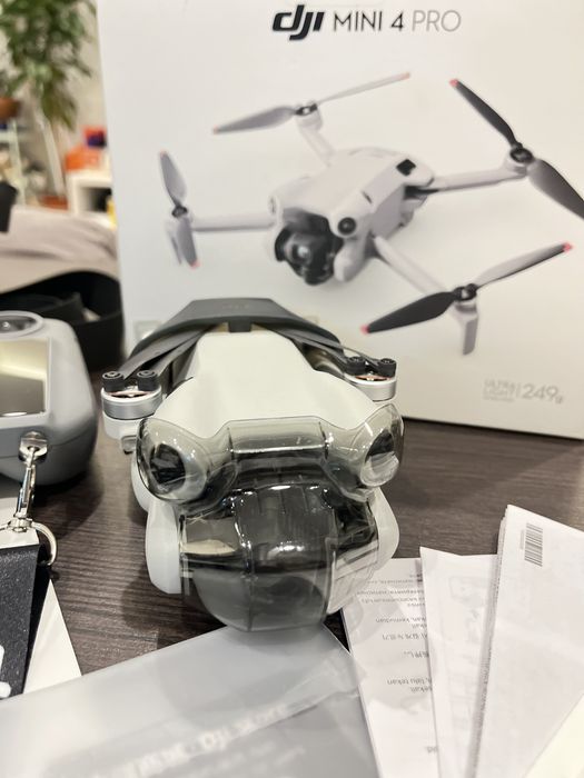 DJI Mini 4 Pro Flymore Combo - Garantia FNAC até Julho de 2028