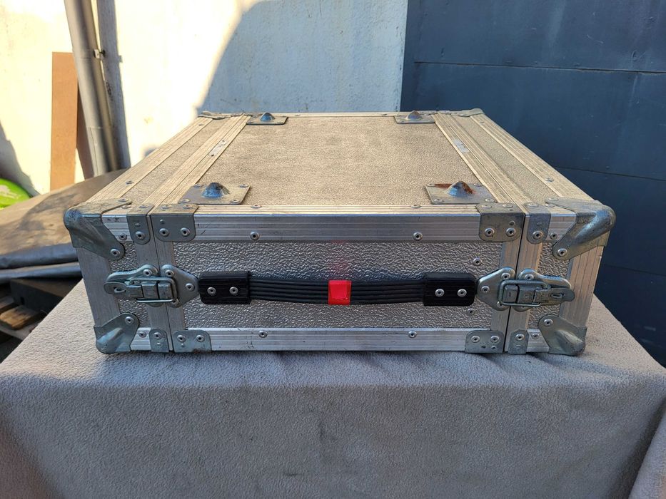 RACK 3U 1x szyna (41cm do klapy) case FAKTURA (dostępne więcej)