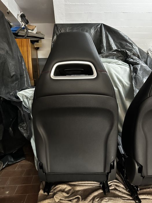 Bancos Mercedes AMG novos (18000 km)