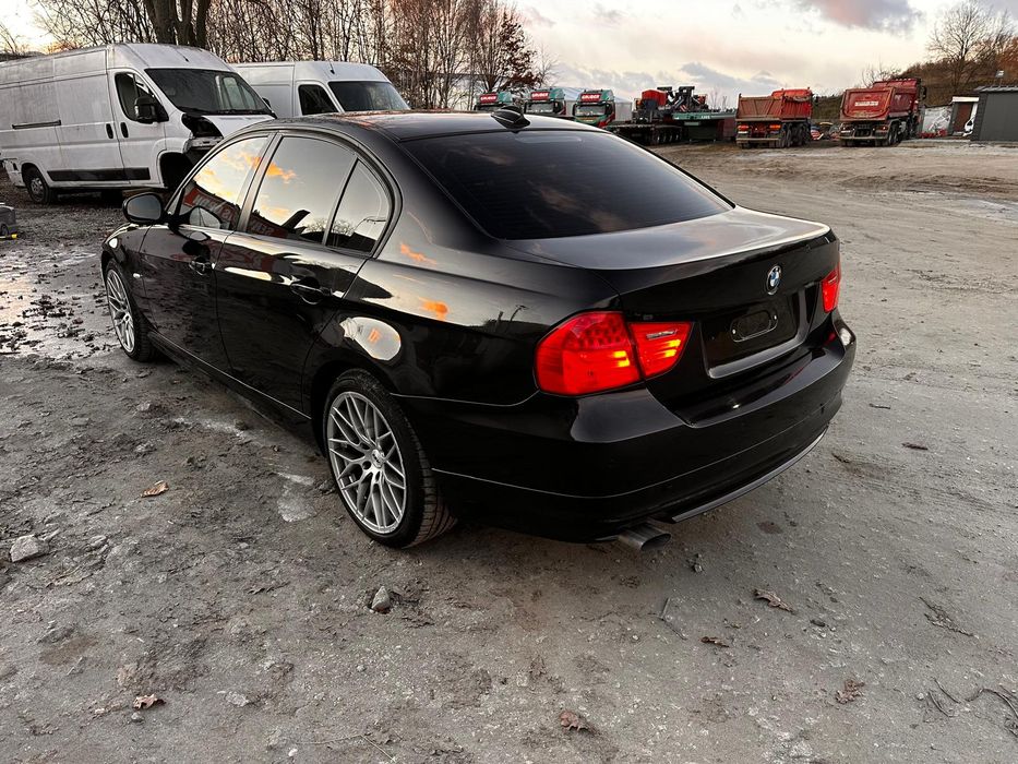 BMW E90 184km 2010 roku