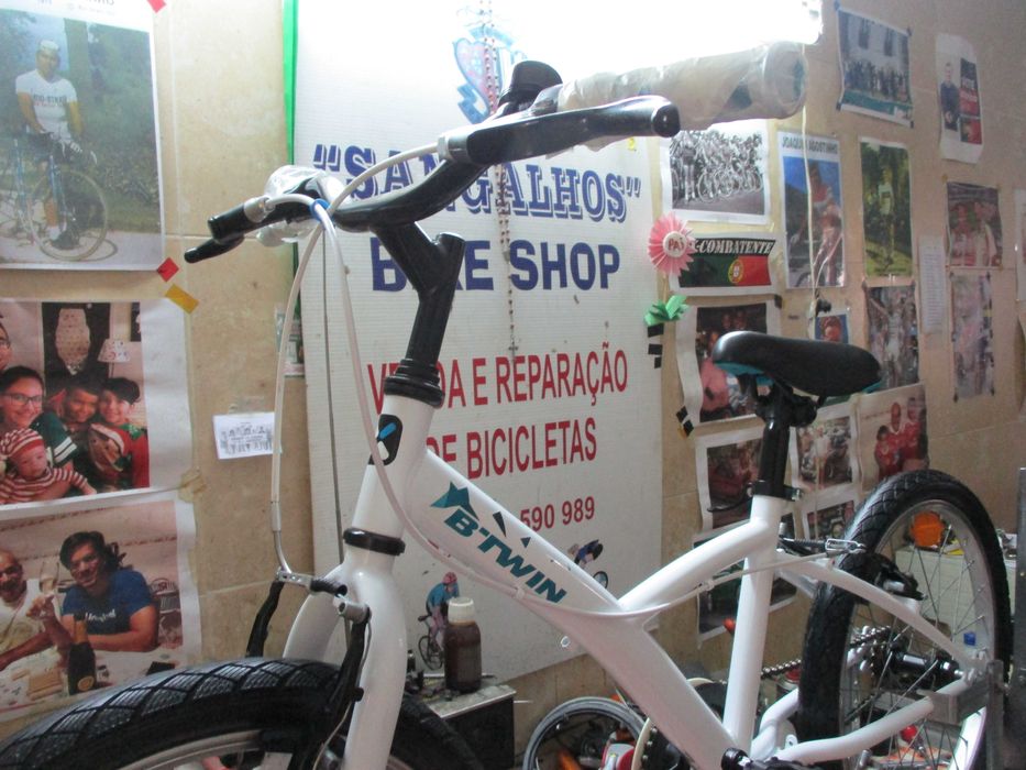 Bicicleta Criança roda 20 unisexo c/ rodinhas