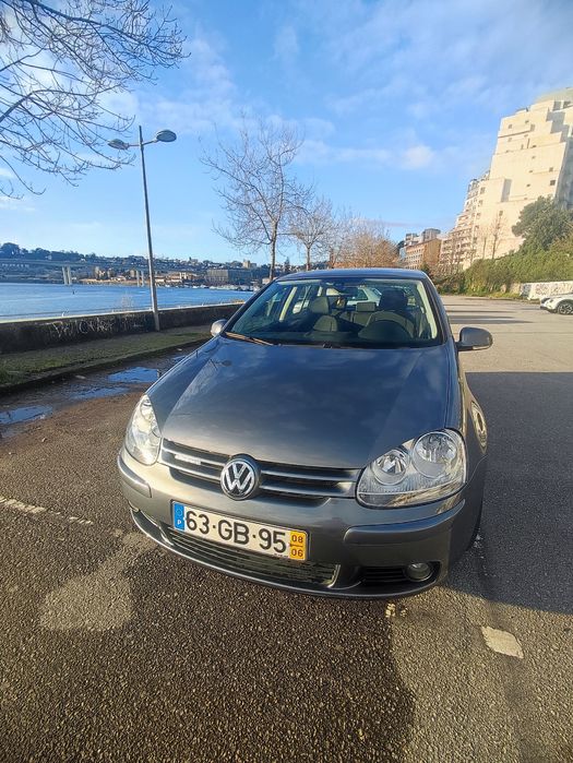 VW Golf V 1.9 TDI 105cv
