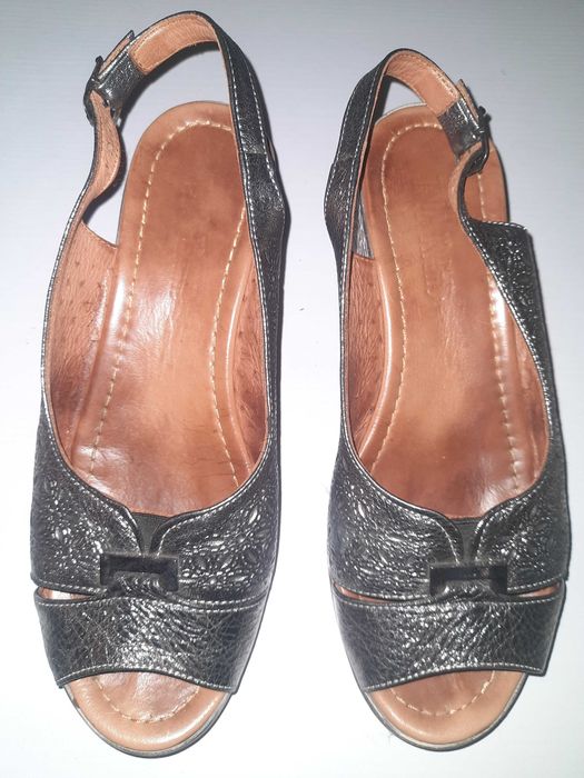 Босоножки 38 размера.