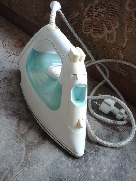 Продам утюг Ровента и InterNATIONAL